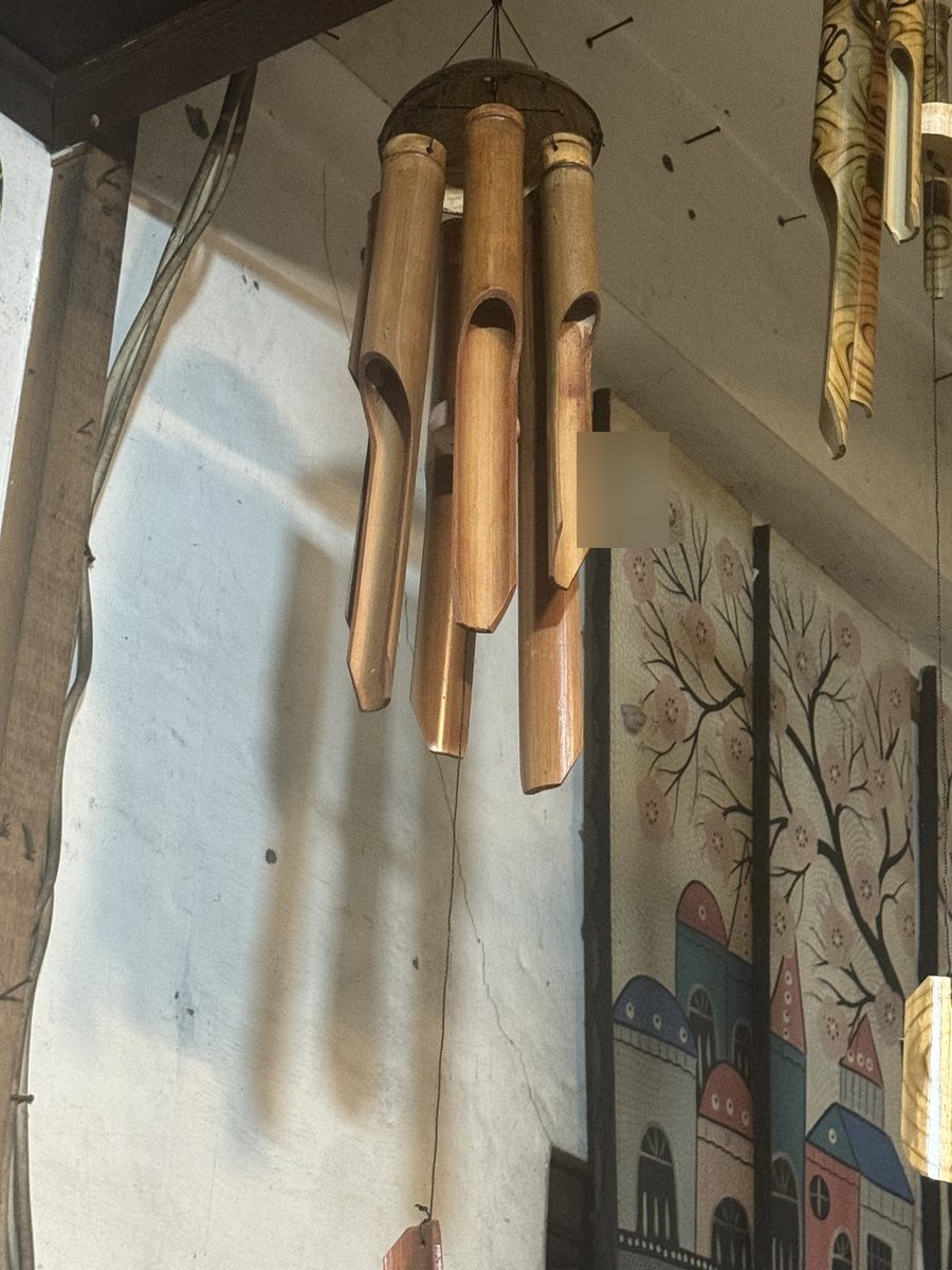 Click to view full-size Wind Chime Plain photo 2